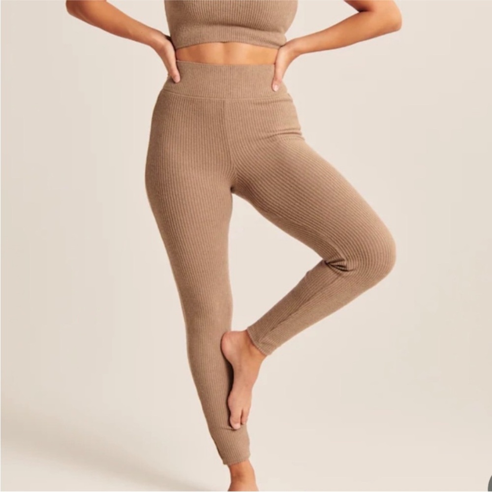 Abercrombie & Fitch Ribbed Knit Brown Leggings extra soft